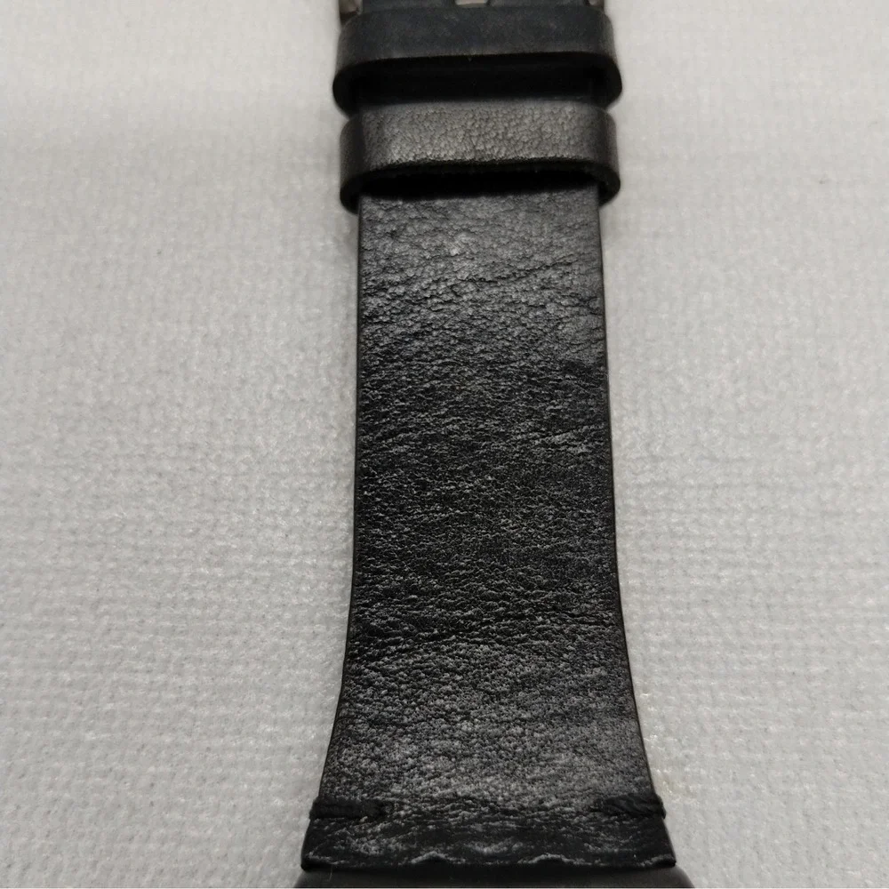 Swatch Core Vidi Black Leather Chronograph‎ Watch 43mm YVB410